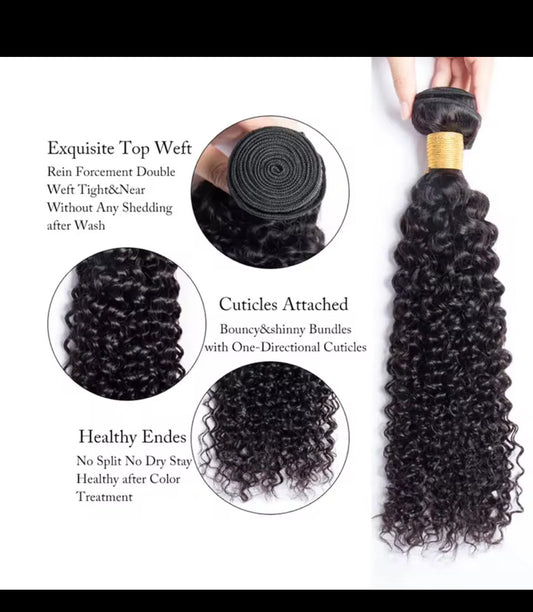 Tissage en lot brésilien crépu et bouclé, cheveux humains Remy, couleur naturelle, lots de 1, 3 ou 4 disponibles.