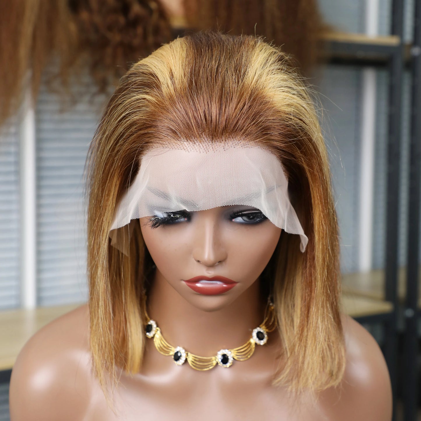 Perruque Bob 13x4, cheveux Remy lisses, ombré, mèches 4/27, perruques en cheveux humains, dentelle transparente sur le devant, pour femmes noires