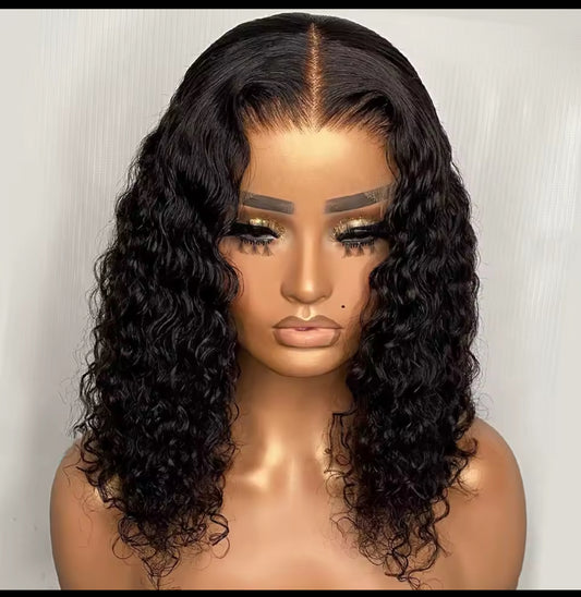 Perruque Lace Wig Deep Wave Brésilienne Naturelle, cheveux vierges, 13X4, Densité 150% partie Latéral Pour Femme